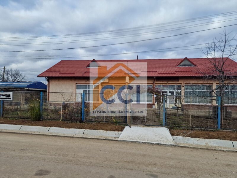 Buciumi. Se ofera spre vanzare / inchiriere cladire cu spatiu comercial