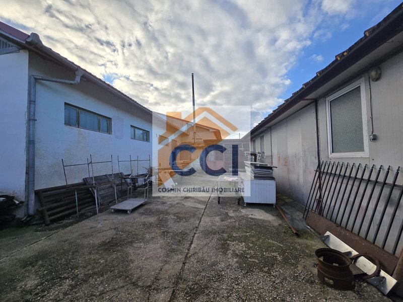 Buciumi. Se ofera spre vanzare / inchiriere cladire cu spatiu comercial